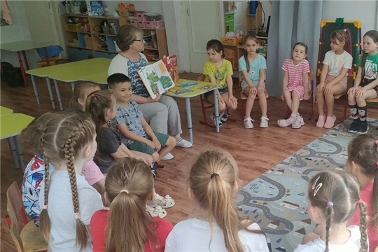 Познавательная беседа в группе "Вундеркинды"  "Исчезающие растения и животные""