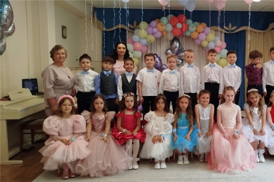 Выпускной бал в группе "Вундеркинды"