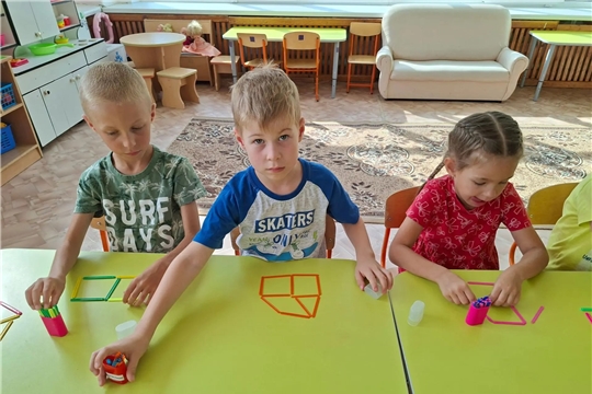 День игр со счетными палочками