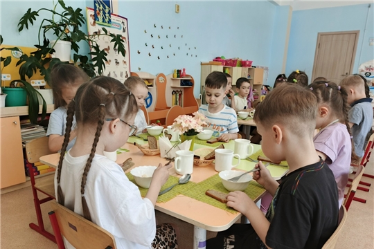 Обед в детском саду: залог здоровья и активного развития дошкольников