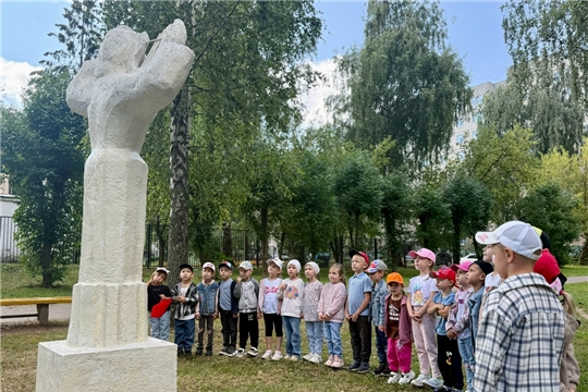 Воспитанники детского сада совершили экскурсию по «Аллее искусств»