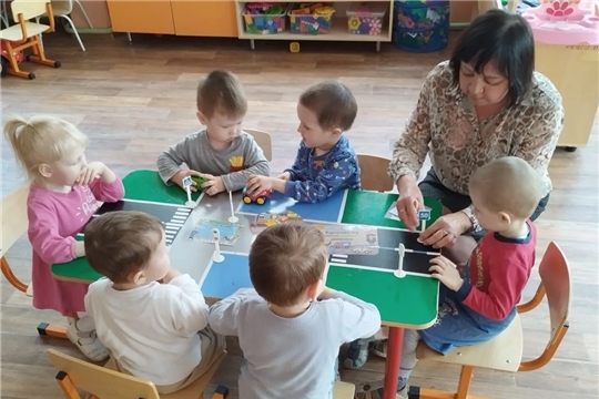 "Игра «Ездим по правилам»