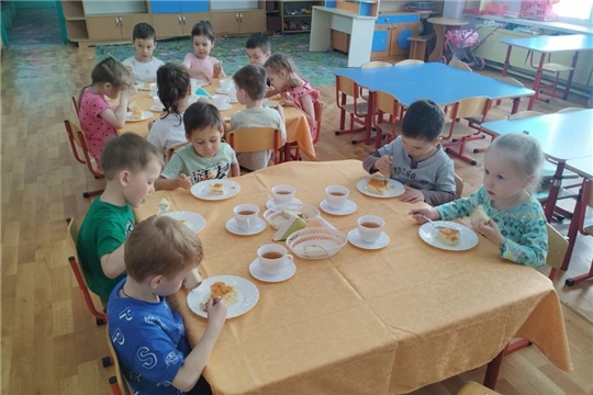 "Омлет на полдник — здоровый выбор для детей!"