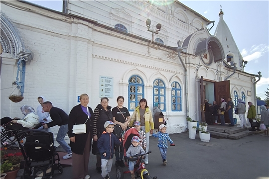 "Прогулка к святыне: Введенский собор"