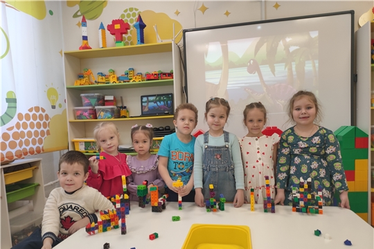 Арт-студия «Проделки» продолжает свою работу в стенах детского сада №11 г. Чебоксары.