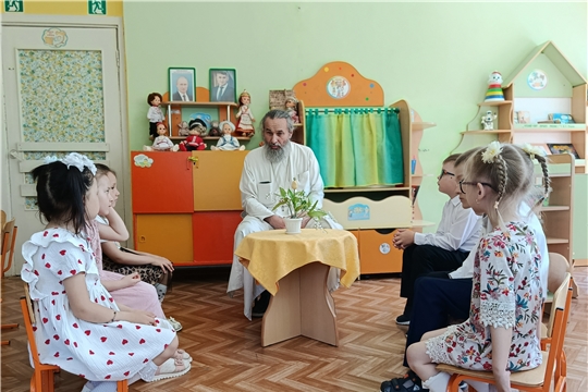 В детском саду №11 прошла беседа о житии святых Кирилла и Мефодия