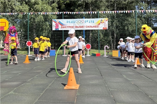 В рамках летнего проекта «Спортивное лето» на спортивной площадке детского сада "Ручеек" состоялся яркий спортивный праздник для воспитанников.