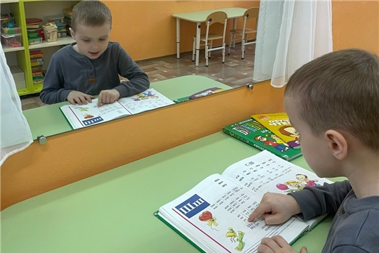 кружок «Дошколёнок» открывает детям волшебный мир звуков и букв.