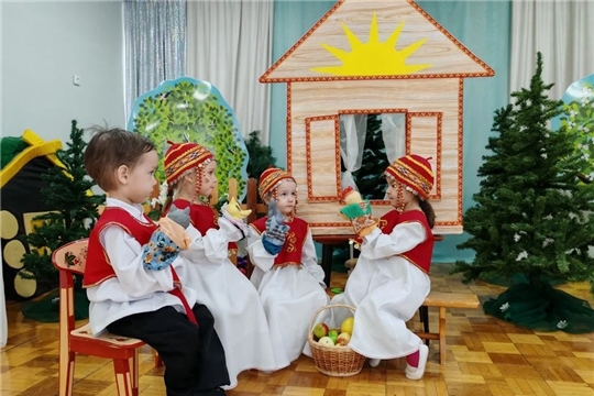 Чувашская народная сказка "Петушок- дружок" в исполнении ребят группы "Сказка"