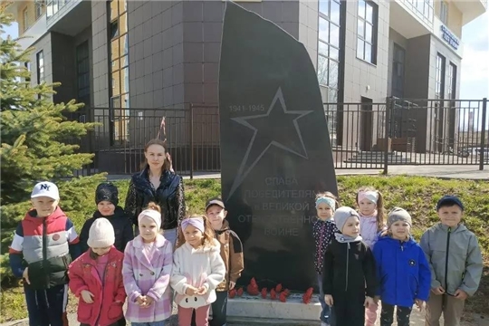 Патриотическая акция - Единый день возложения цветов.