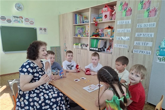 "Приключение весёлого язычка": итоги логопедического года