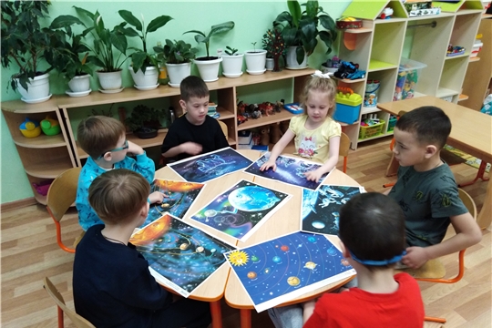 День космонавтики