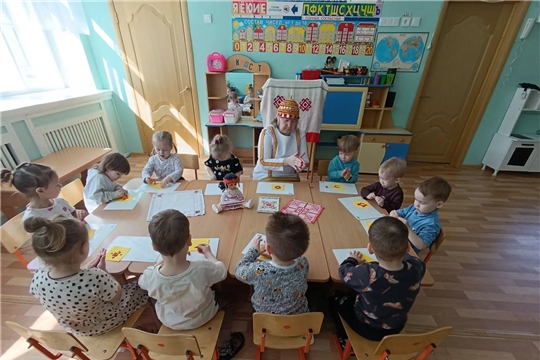 В группе "Смородинки" освоили технику пластилинографии в «Городе мастеров»