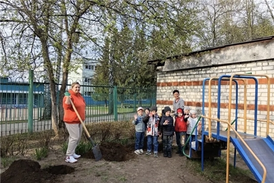 Экологический десант "Чистый участок  - для спорта лучший!