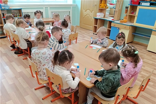 Творческая мастерская: учимся создавать образ цыплят.