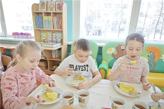 Плотный ужин для здоровья: картофельное пюре с рыбными котлетами