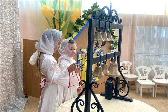 Праздник «Пасхальный перезвон» в старшей группе «Капельки»