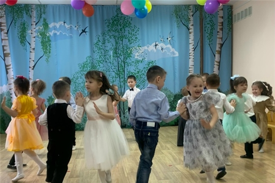Весенний утренник