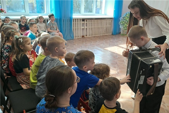 Гости из музыкальной школы