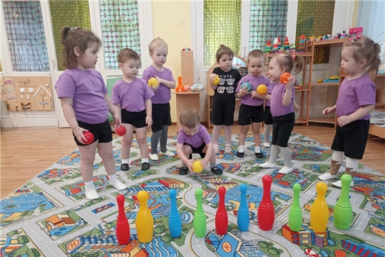 Увлекательные игры в кегли