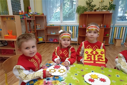 Родные ладони рисуют Чувашию