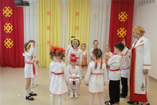 В краю ста тысяч песен