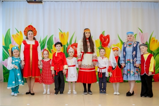 Фестиваль народной музыки и танца