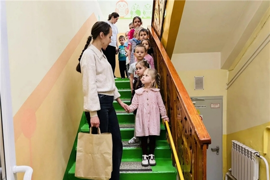 Тренировочные учения по безопасности в детском саду. 