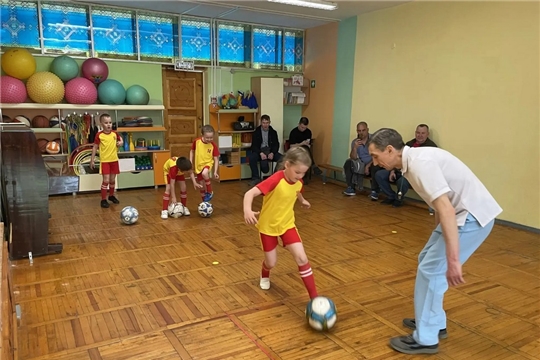 „Школа мяча“: итоги года — отчётное занятие по мини‑футболу