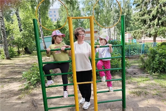 Безопасный активный отдых: что нужно знать о турниках и лазалках