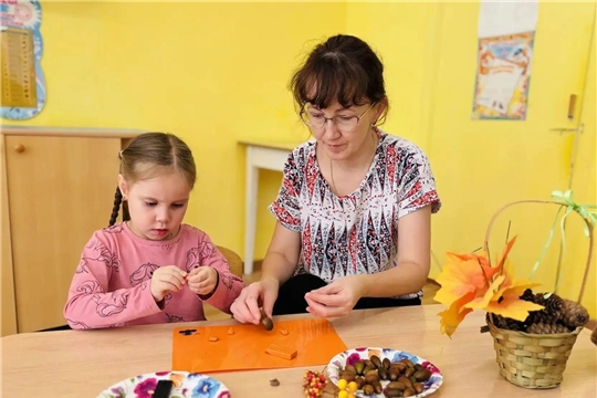 «Мамины руки и тепло Женского движения: осенняя сказка для наших детей»