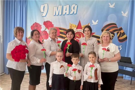 Алая гвоздика – символ Победы и памяти!