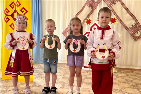 Символ удачи в чувашских узорах.