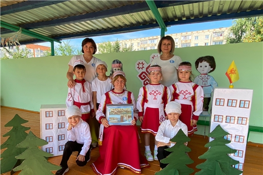  В городе счастливого детства: познавательный час с Женским движением.
