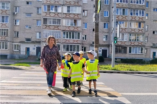 Экскурсия на перекрёсток: безопасность глазами детей и взрослых!