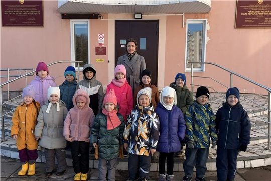 «По родному краю с рюкзаком шагаю»