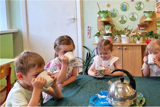 Питьевой режим в детском саду: как мы заботимся о водном балансе