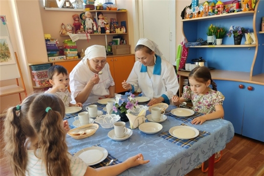 Дегустация родителями блюд из детского меню