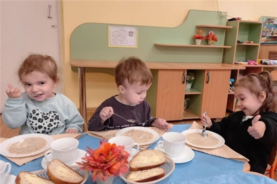 Организация питания во время адаптации детей