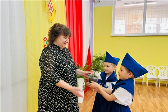 Социально‑патриотическая акция «Цветок ветерану» 