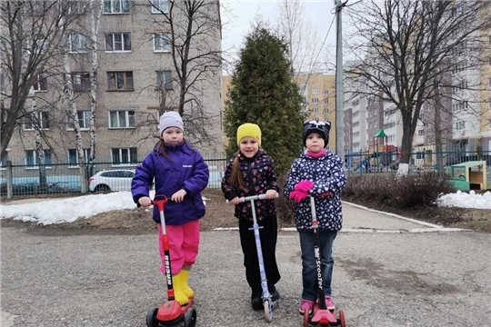 Велосипедом, самокатом управляй - ПДД не забывай!