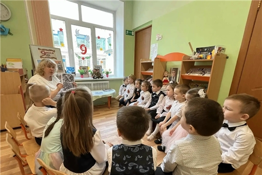 Познавательный час "Они сражались за Родину"