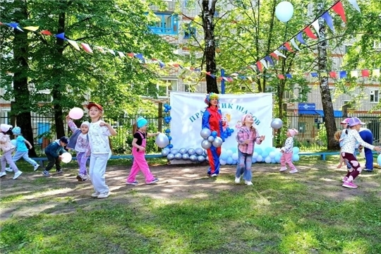 Праздник воздушных шаров в 1 корпусе