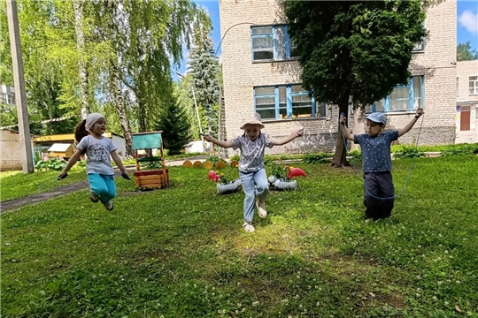 Прыжки на скакалках 