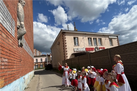 Экскурсия к мемориальной доске в честь Н.И. Ашмарина
