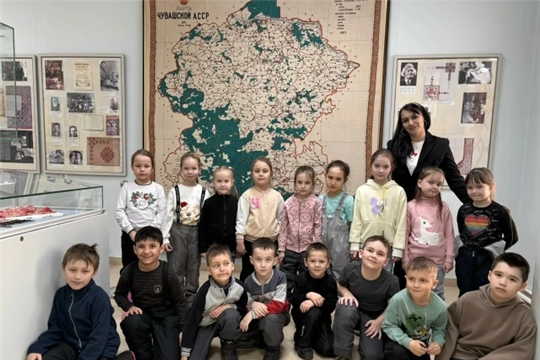 Экскурсия в музей чувашской вышивки.