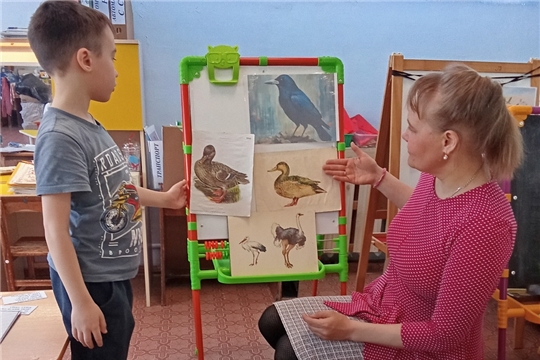 В логопедической группе прошла тематическая неделя "Перелетные птицы" (2 корпус)
