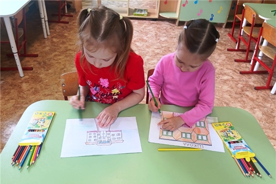 Творческая акция "Я рисую школу" (1 корпус)