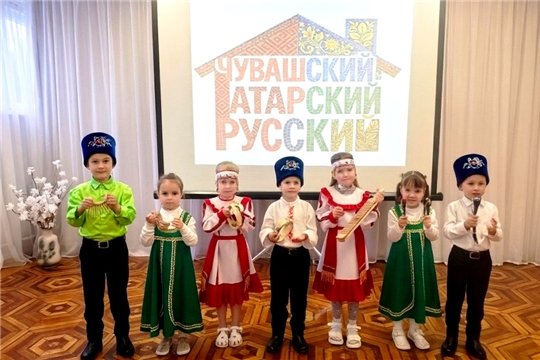 От Волги до Енисея - творческая мозаика России.