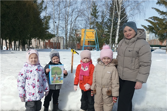 Измерение снежного покрова с помощью снегомера